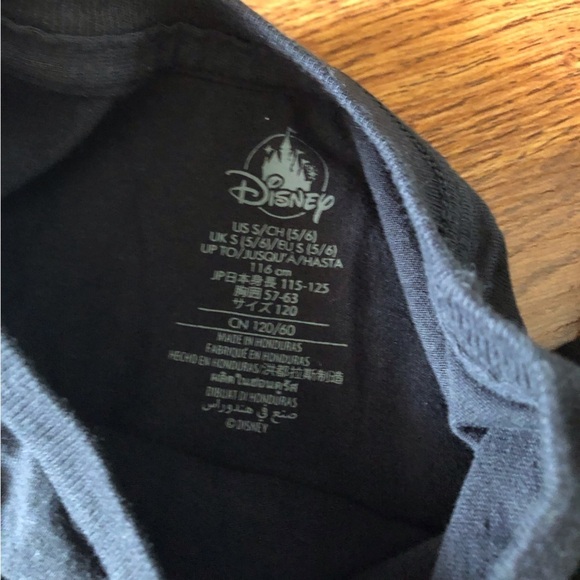 Disney Elisa “Live your truth” short sleeve boxy crop tee in size S (5/6) - Picture 2 of 4